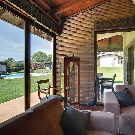Luxurious In With Pool And Jacuzzi Villa Pomer